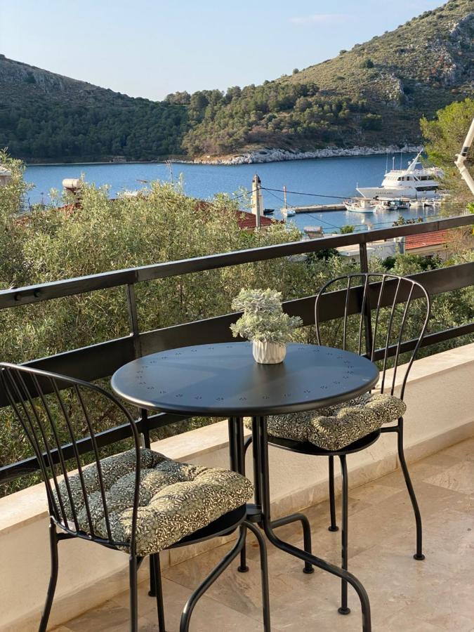 The Olive Ocean Apartment Tolo Bagian luar foto
